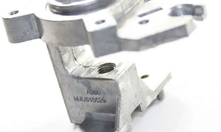 MJU61852901