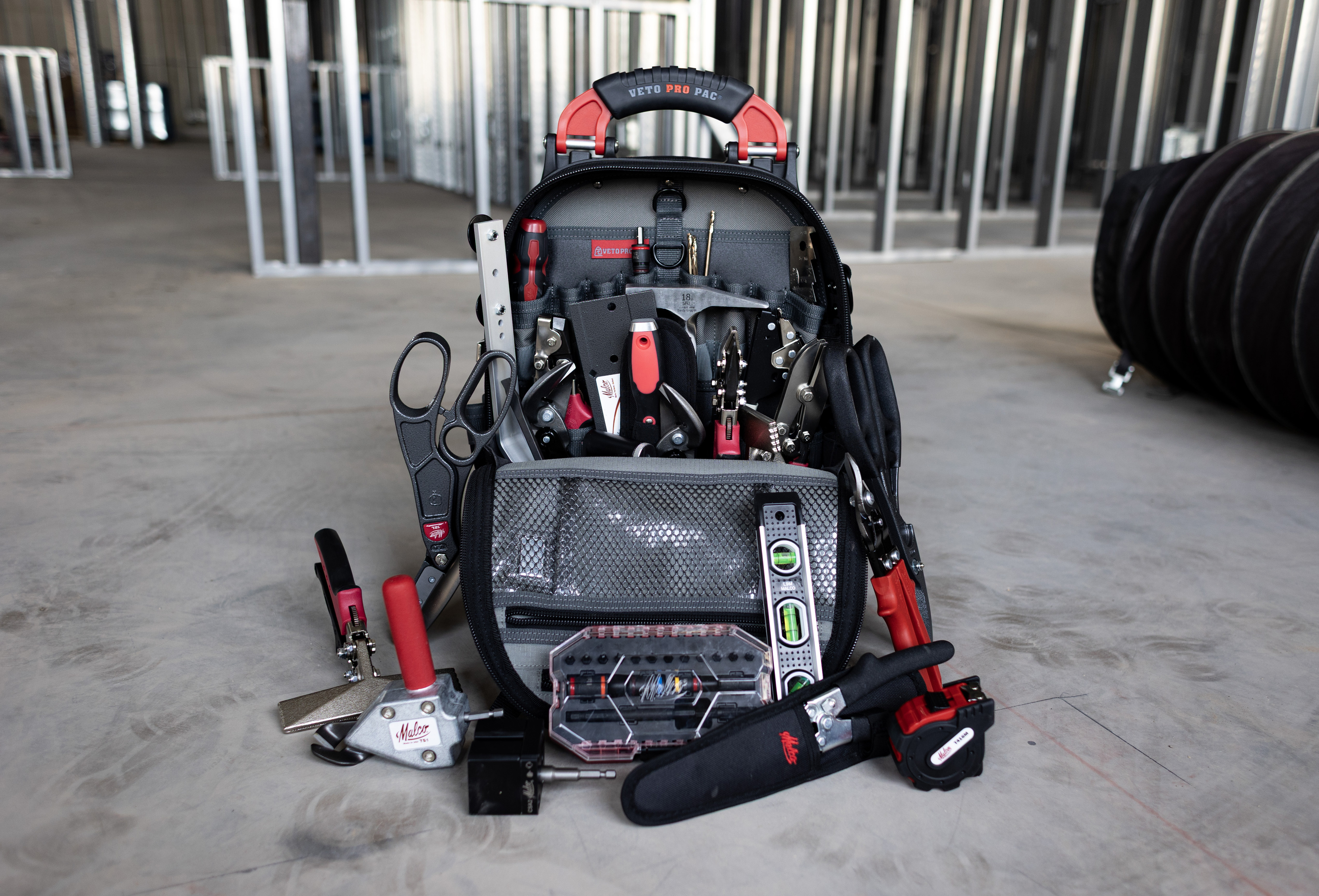Malco HVAC Tool Starter Kit – 16-Piece Set With Redline Gripped Tools, Bag, Bits & More For Students & Pros