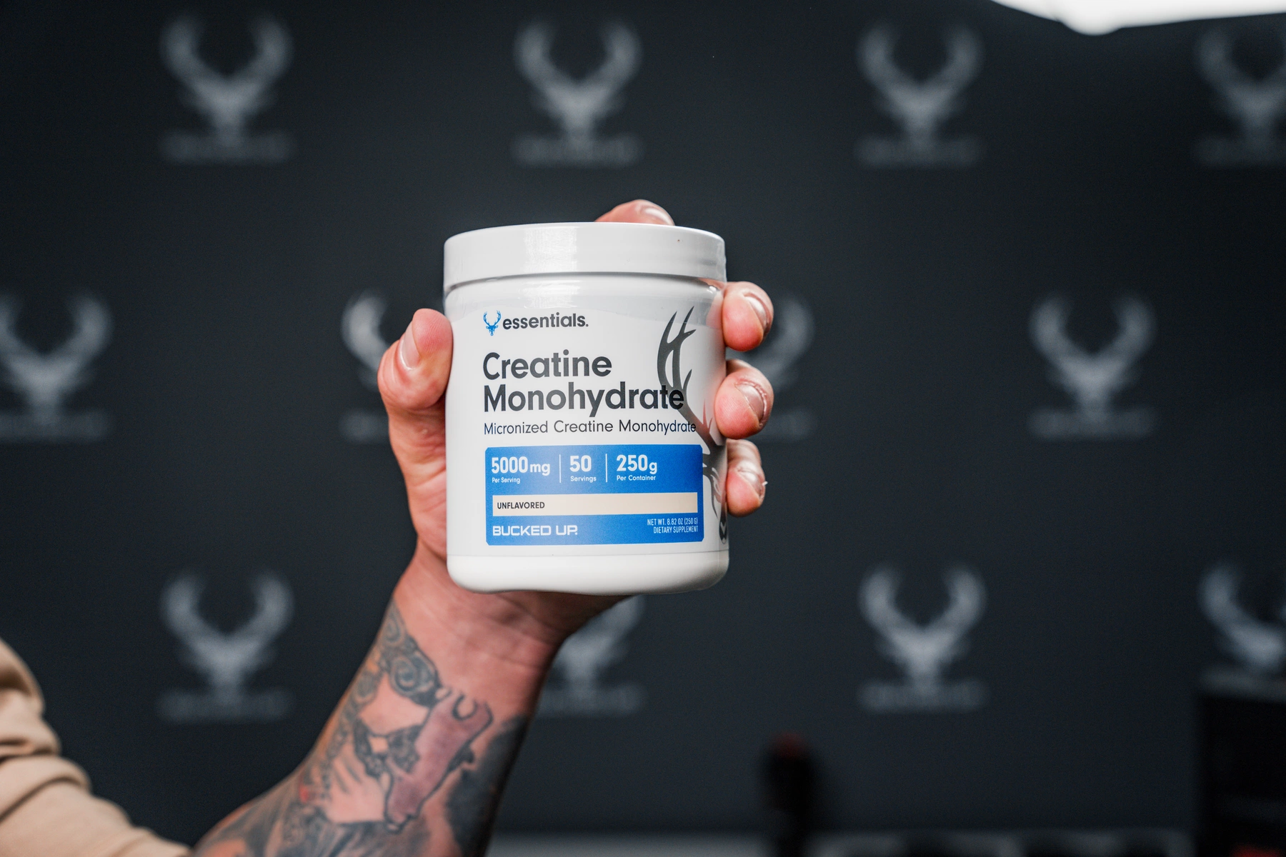 KC K essentials. Creatine Monohydrate Micronized Creatine Monohydrate 5000mg|50|250g Per Serving UNFLAVORED BUCKED UP. Servings Per Container NET WT.8.82 OZ (250G) DIETARY SUPPLEMENT F KC K K

