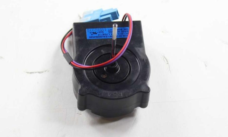 EAU60694520
