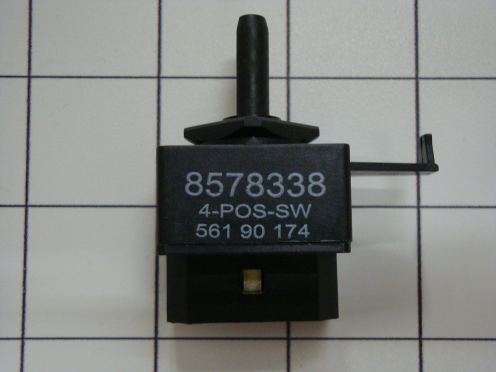 WP8578338