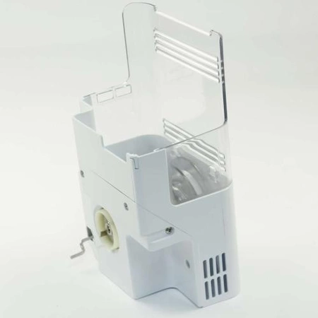 AKC37000402