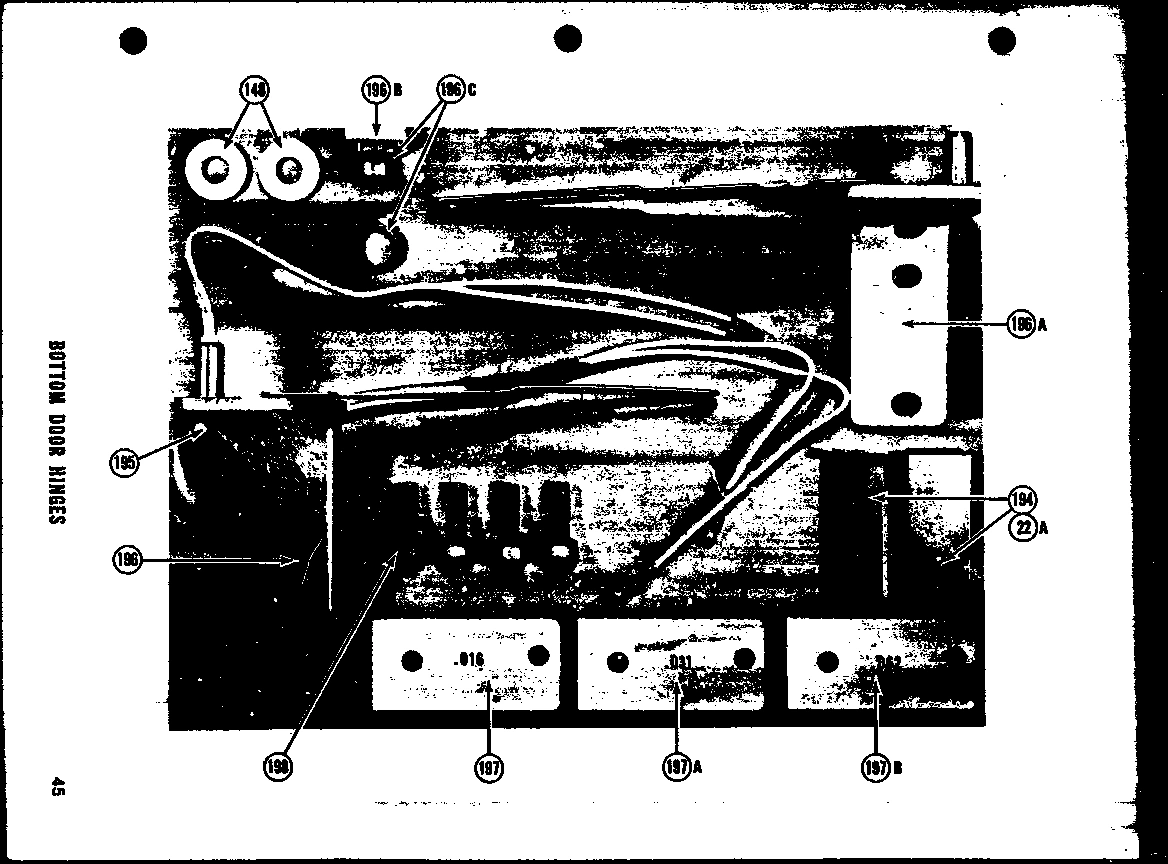 01 - BOTTOM DOOR HINGE
