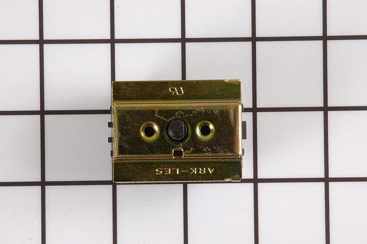 8273051