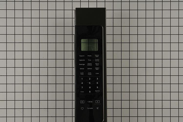 W11040882