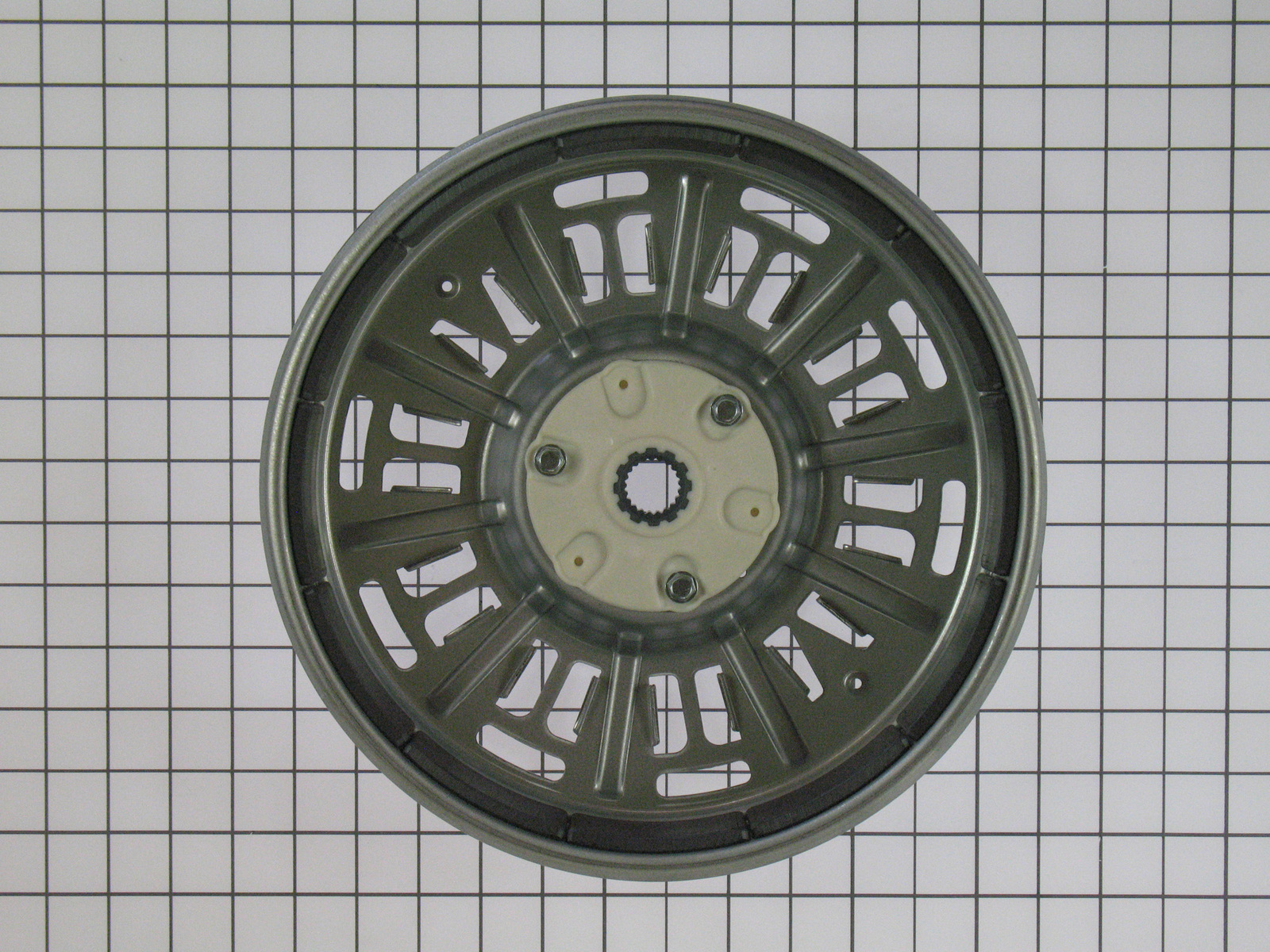 AHL72914401