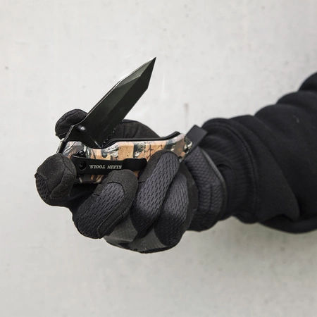 44222 Klein Tools REALTREE XTRA Camo Pocket Knife, Tanto Blade - Image 6