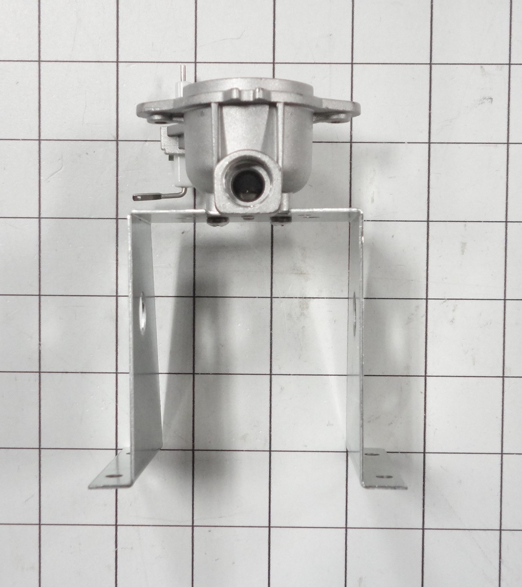 DE81-05040A