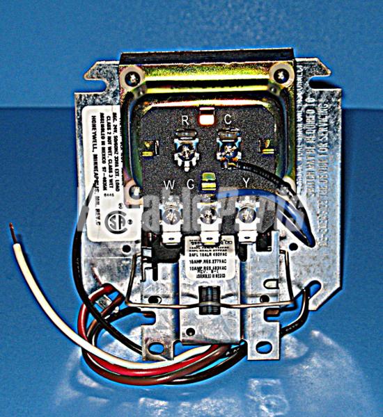 R8285A1048
