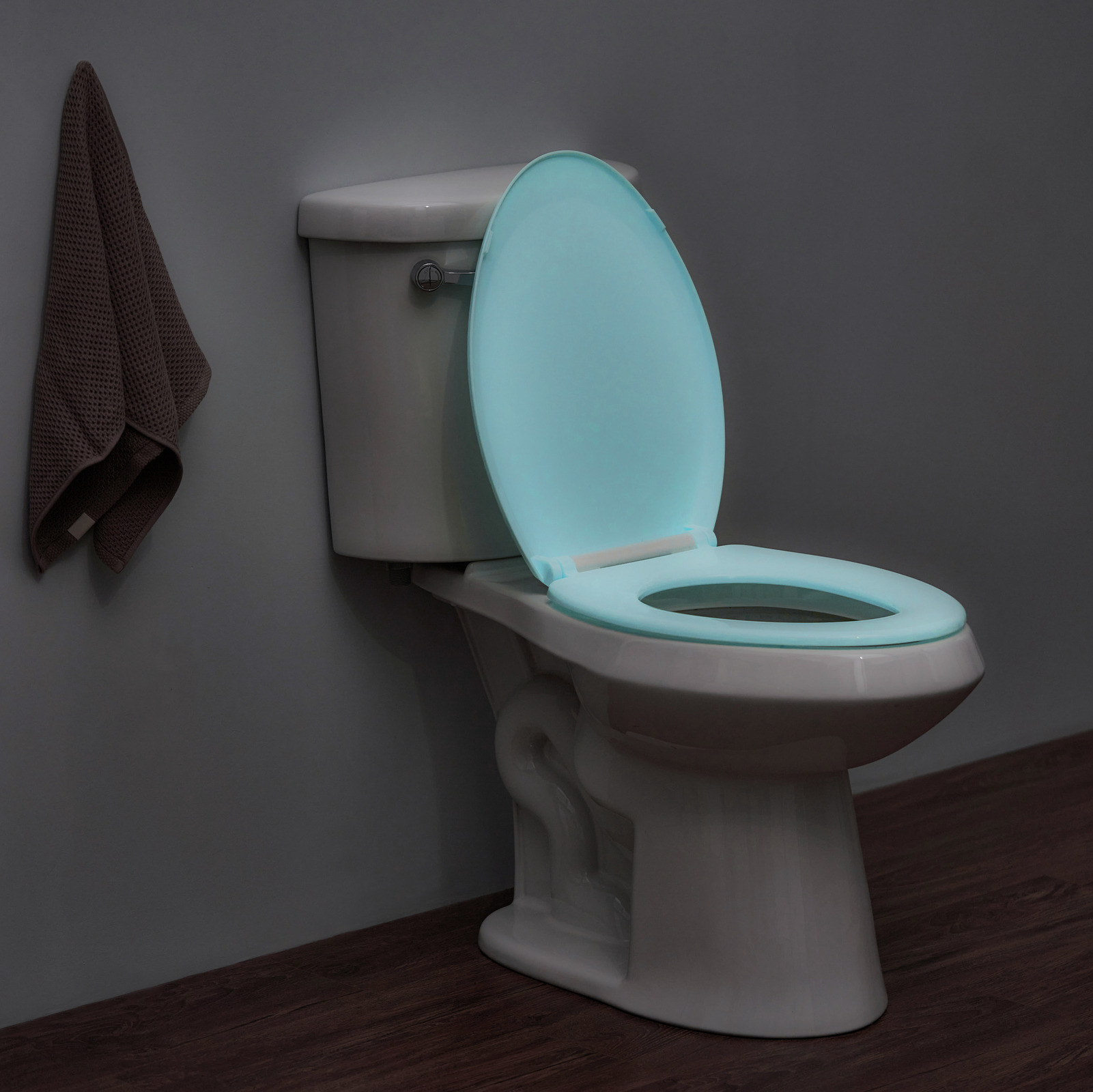 evekare Night glow toilet seat Plastic White Elongated Soft Close
