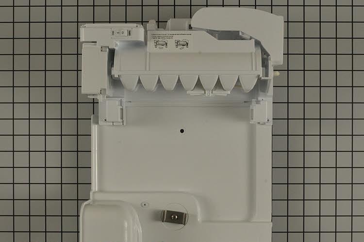 EAU61843018