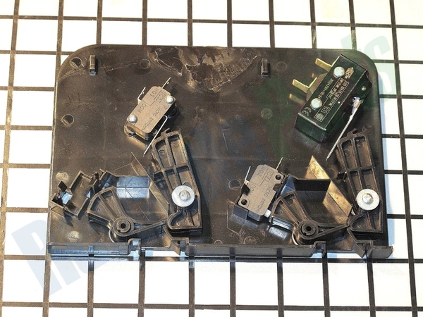 59114167 Amana Interlock Switch Assembly - Image 4