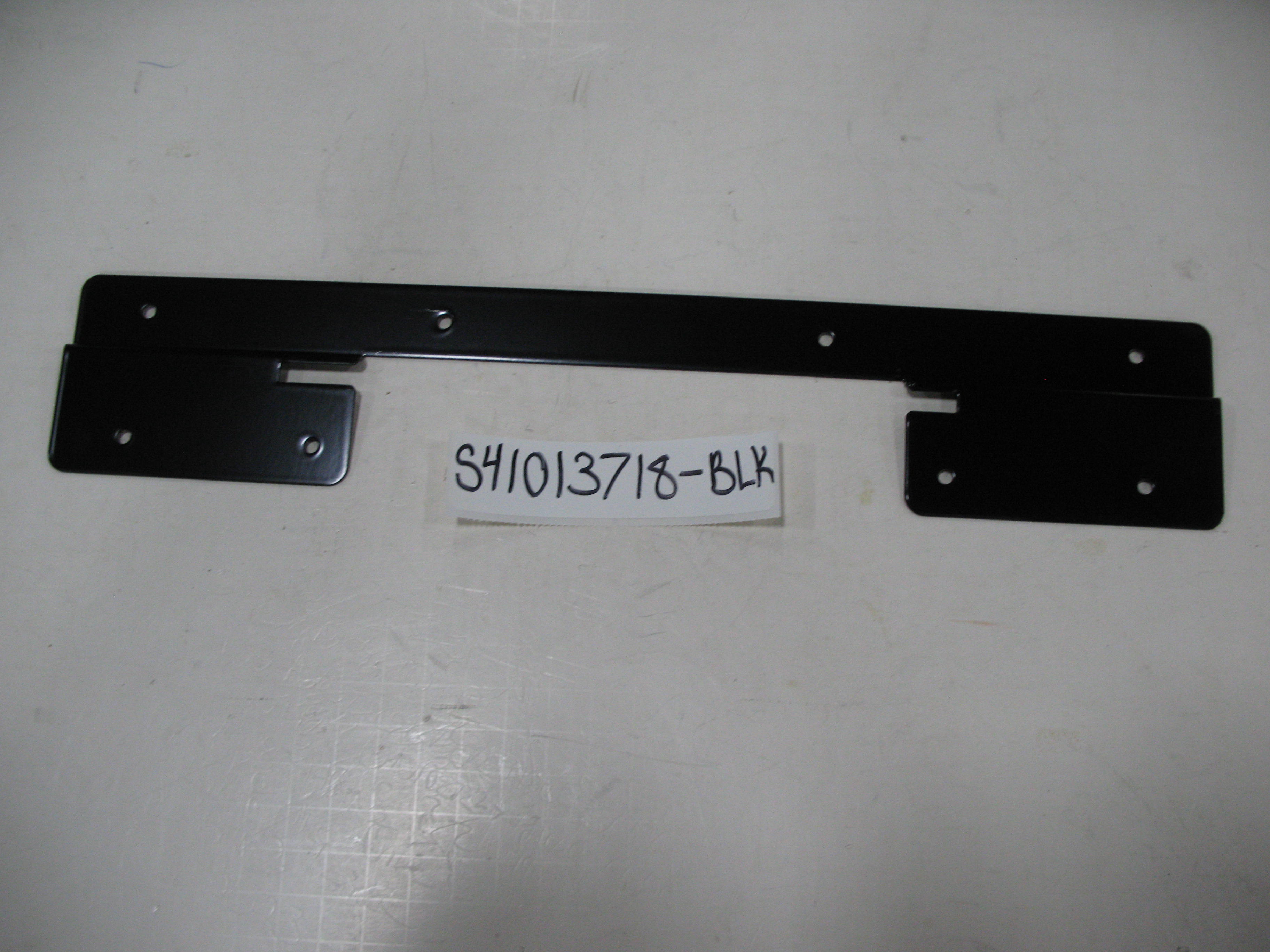 S41013718-BLK