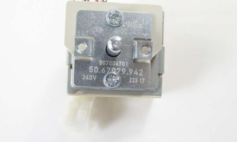 5304490134