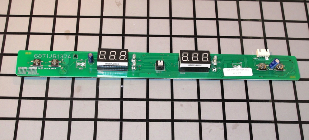 6871JB1374C